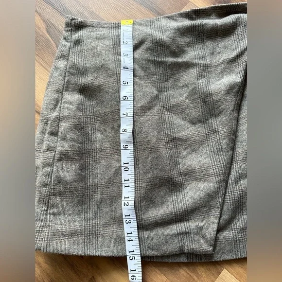 Wilfred by Aritzia Wool and Cashmere blend wrap shirt plaid mini size 0 - Picture 9 of 14